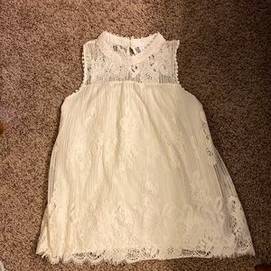 Small antique white ladies lace dressy tank